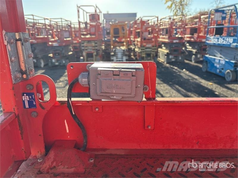 SkyJack SJIII3219 Electric Scissor Lift Scheren-Arbeitsbühnen