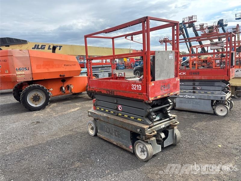 SkyJack SJIII3219 Electric Scissor Lift Šķerveida pacēlāji