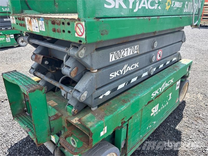 SkyJack SJIII3219 Scissor Lift رافعات مقصية الشكل