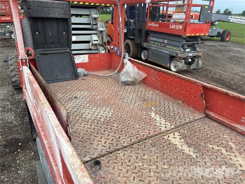 SkyJack SJIII3220 Scissor lifts