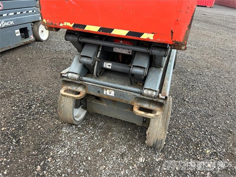 SkyJack SJIII3220 Electric Scissor Lift (Inoperable) Šķerveida pacēlāji