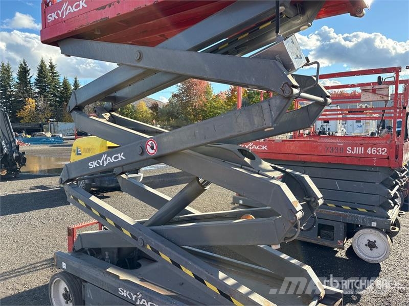 SkyJack SJIII3220 Electric Scissor Lift Škarjaste dvižne ploščadi