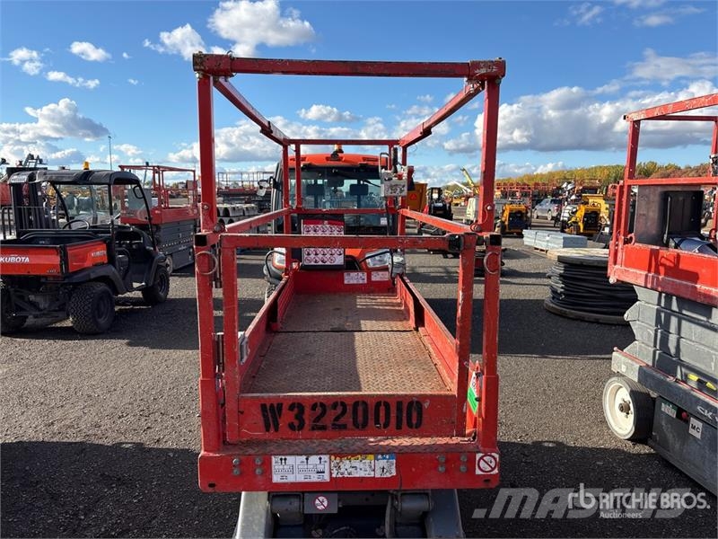 SkyJack SJIII3220 Electric Scissor Lift Škarjaste dvižne ploščadi