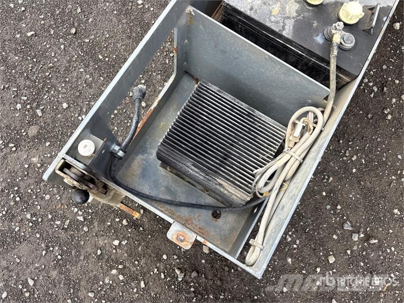 SkyJack SJIII3226 رافعات مقصية الشكل
