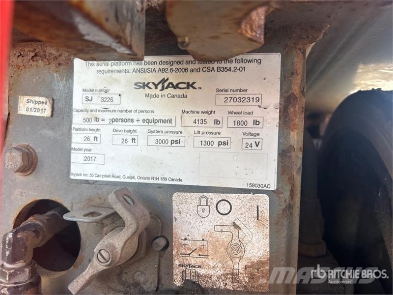 SkyJack SJIII3226 Šķerveida pacēlāji