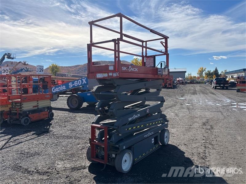 SkyJack SJIII3226 Scissor lifts