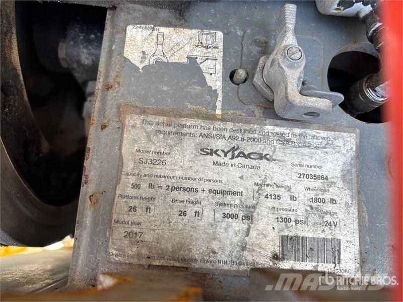 SkyJack SJIII3226 Scheren-Arbeitsbühnen
