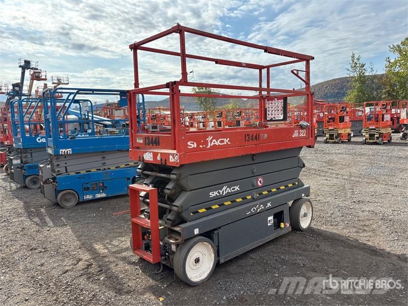 SkyJack SJIII3226 Škaraste platforme