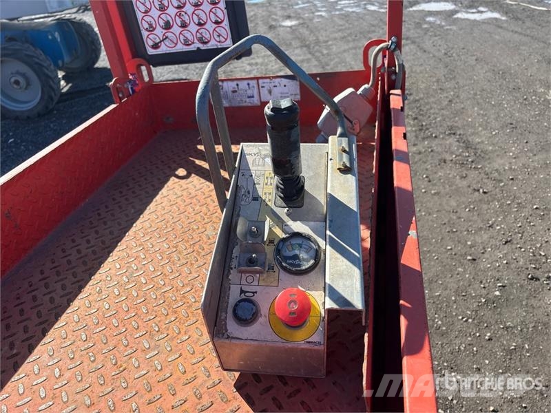 SkyJack SJIII3226 Scissor lifts