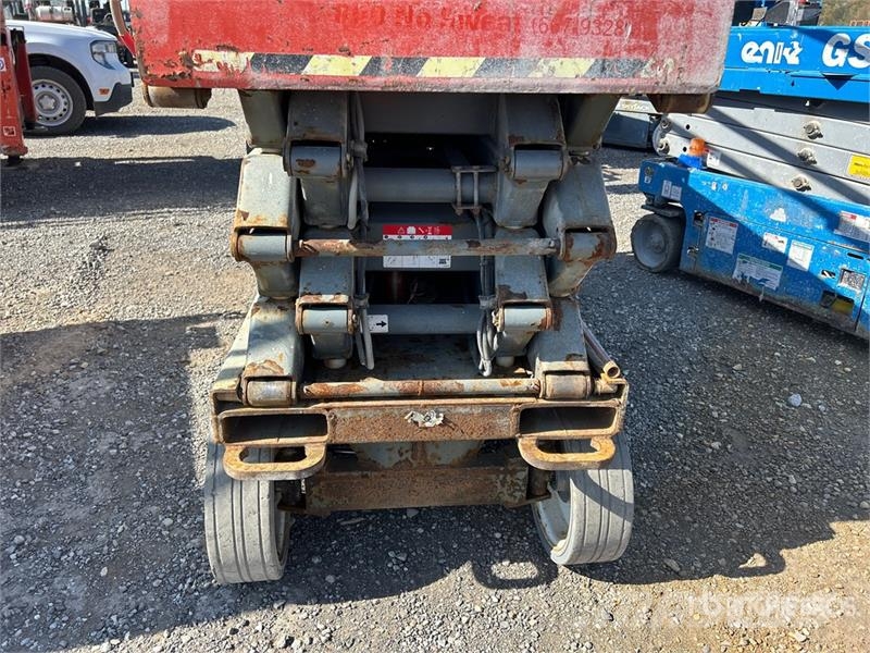 SkyJack SJIII3226 Electric Scissor Lift Šķerveida pacēlāji