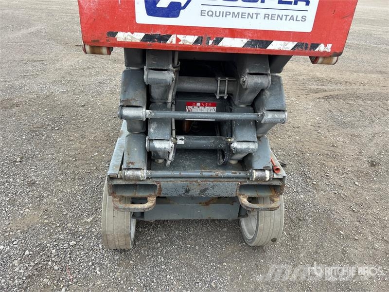 SkyJack SJIII3226 Electric Scissor Lift Scissor lifts