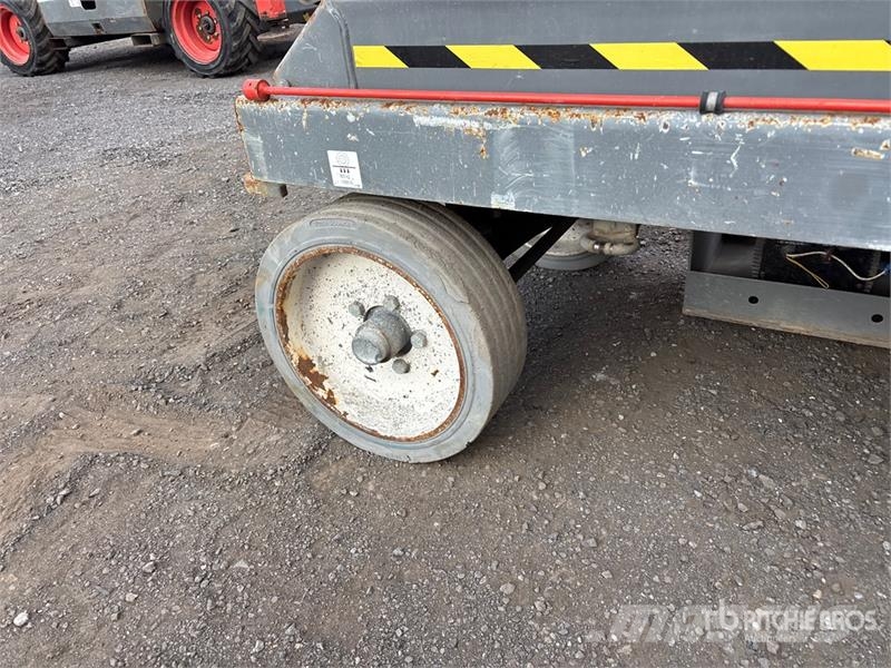 SkyJack SJIII3226 Electric Scissor Lift Scheren-Arbeitsbühnen