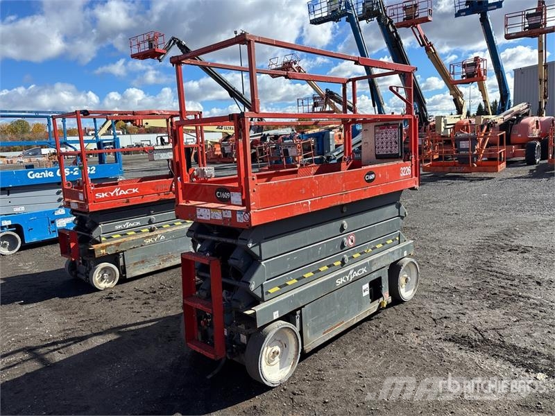 SkyJack SJIII3226 Electric Scissor Lift (Inoperable) Käärtõstukid