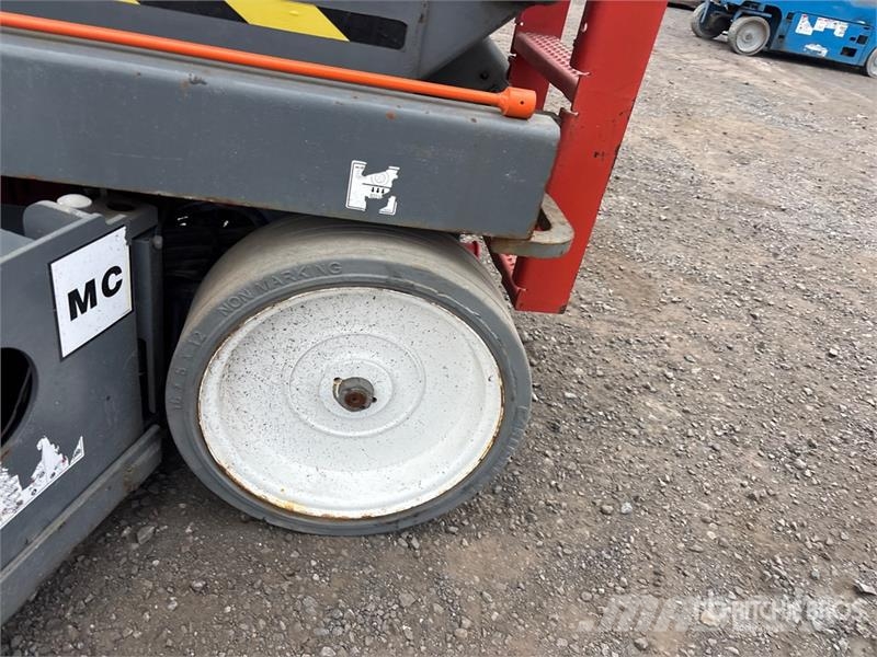 SkyJack SJIII3226 Electric Scissor Lift Šķerveida pacēlāji