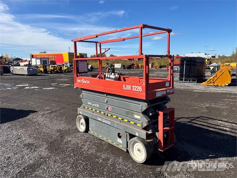 SkyJack SJIII3226 Electric Scissor Lift Škaraste platforme