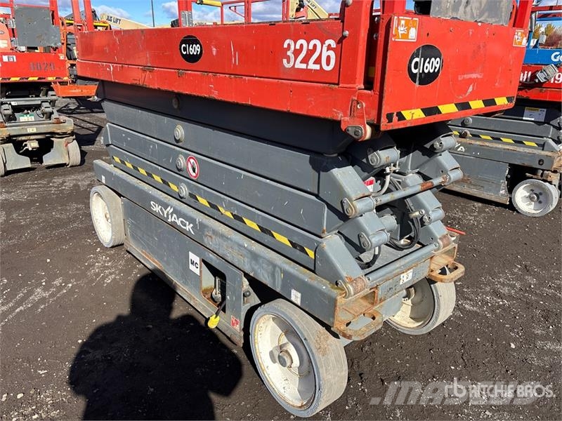 SkyJack SJIII3226 Electric Scissor Lift (Inoperable) Käärtõstukid
