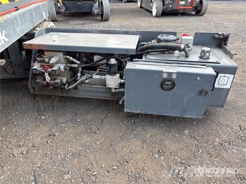 SkyJack SJIII3226 Electric Scissor Lift Šķerveida pacēlāji