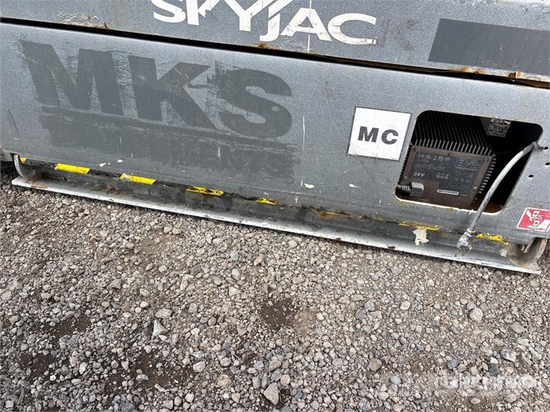 SkyJack SJIII3226 Electric Scissor Lift Šķerveida pacēlāji
