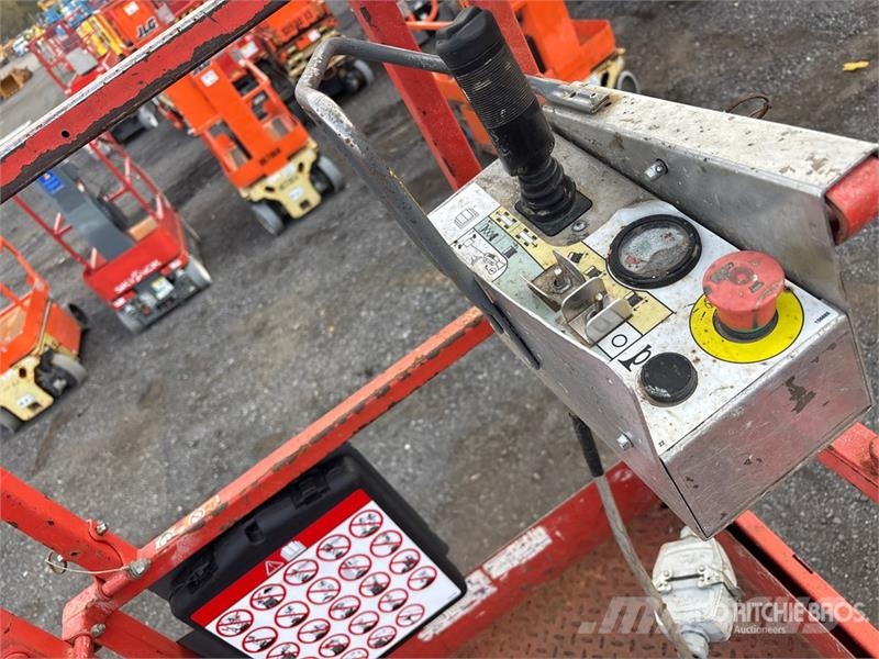 SkyJack SJIII3226 Electric Scissor Lift Šķerveida pacēlāji