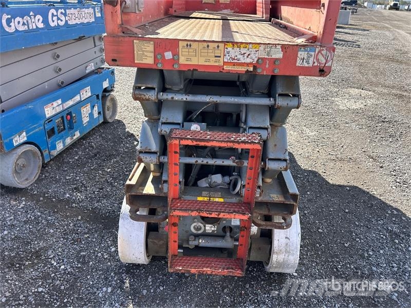SkyJack SJIII3226 Electric Scissor Lift Šķerveida pacēlāji