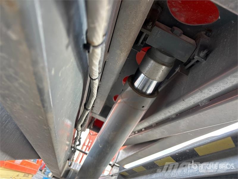 SkyJack SJIII3226 Electric Scissor Lift Šķerveida pacēlāji