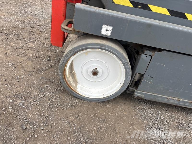 SkyJack SJIII3226 Electric Scissor Lift Šķerveida pacēlāji