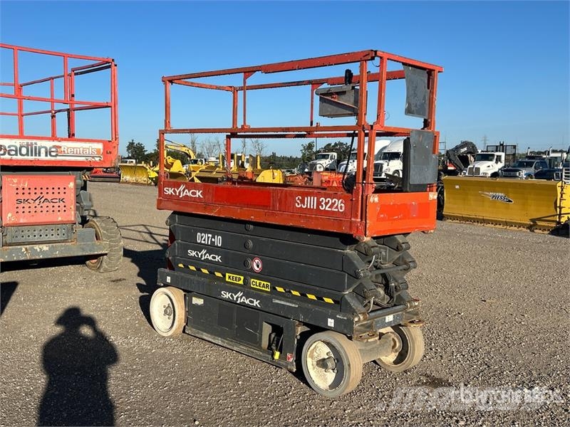 SkyJack SJIII3226 Electric Scissor Lift Nůžková zvedací plošina