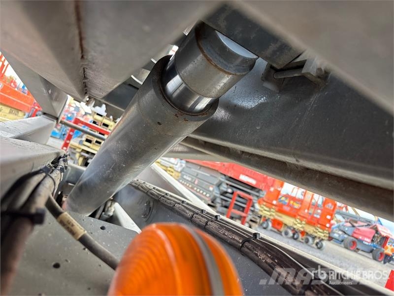 SkyJack SJIII3226 Electric Scissor Lift Šķerveida pacēlāji