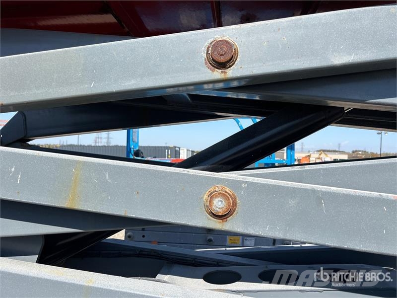 SkyJack SJIII3226 Electric Scissor Lift Šķerveida pacēlāji