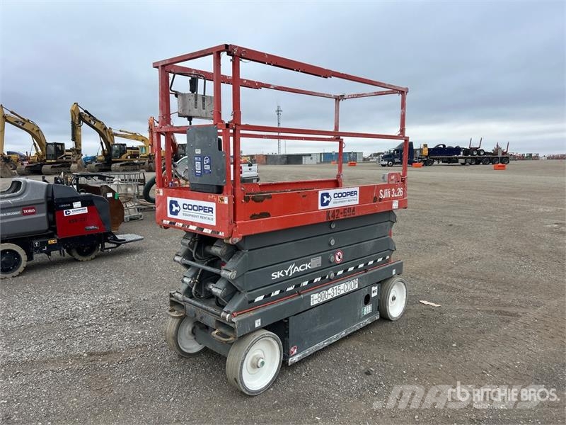 SkyJack SJIII3226 Electric Scissor Lift Scissor lifts