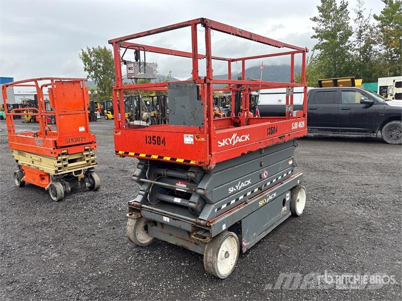 SkyJack SJIII4626 Electric Scissor Lift رافعات مقصية الشكل