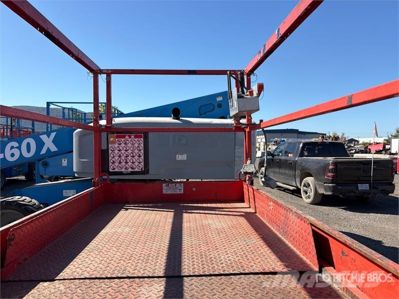 SkyJack SJIII4632 Ollós emelők