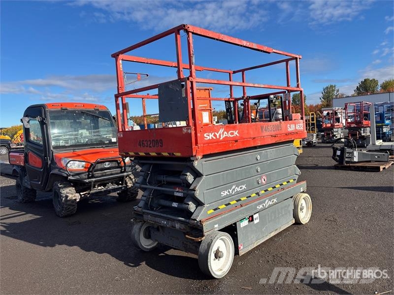 SkyJack SJIII4632 Electric Scissor Lift Šķerveida pacēlāji