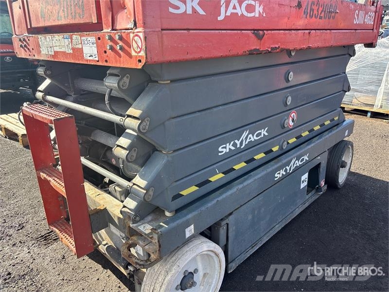 SkyJack SJIII4632 Electric Scissor Lift Šķerveida pacēlāji