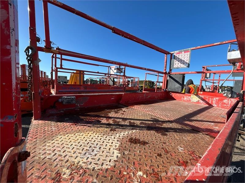 SkyJack SJIII4632 Electric Scissor Lift Ollós emelők