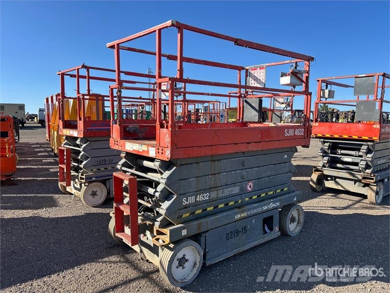 SkyJack SJIII4632 Electric Scissor Lift Ollós emelők