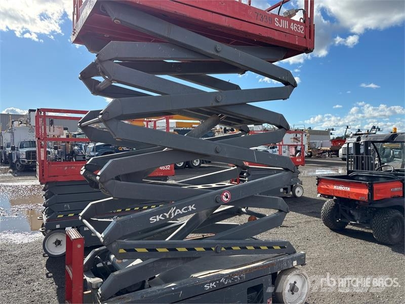 SkyJack SJIII4632 Electric Scissor Lift Scheren-Arbeitsbühnen