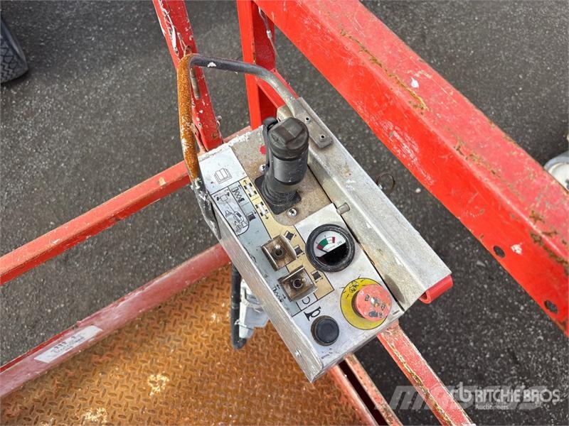 SkyJack SJIII4632 Electric Scissor Lift Scheren-Arbeitsbühnen