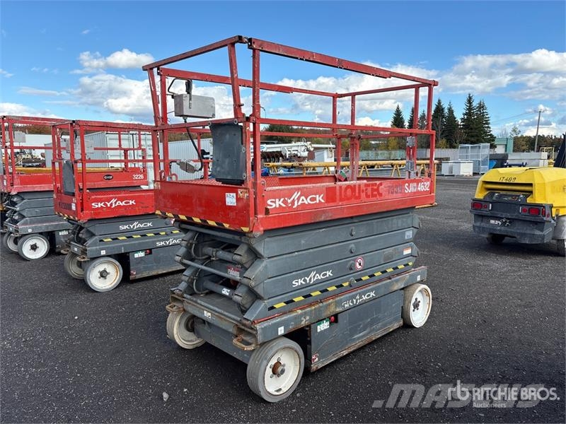 SkyJack SJIII4632 Electric Scissor Lift Scheren-Arbeitsbühnen