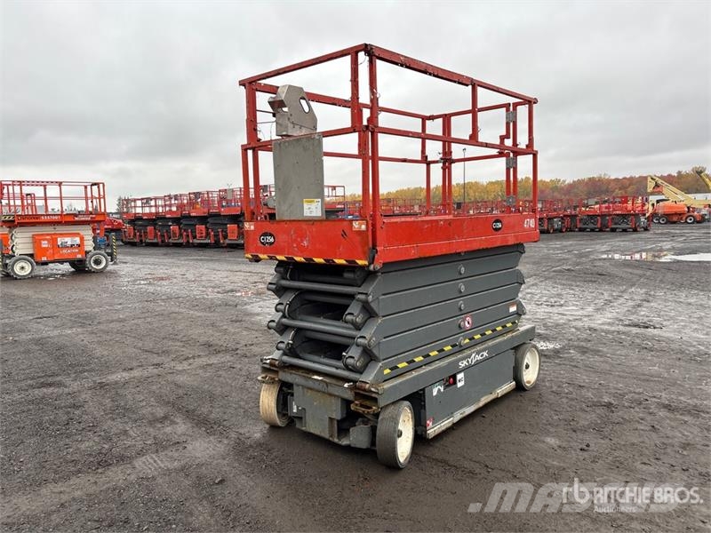 SkyJack SJIII4740 4x4 Electric Scissor Lift Šķerveida pacēlāji
