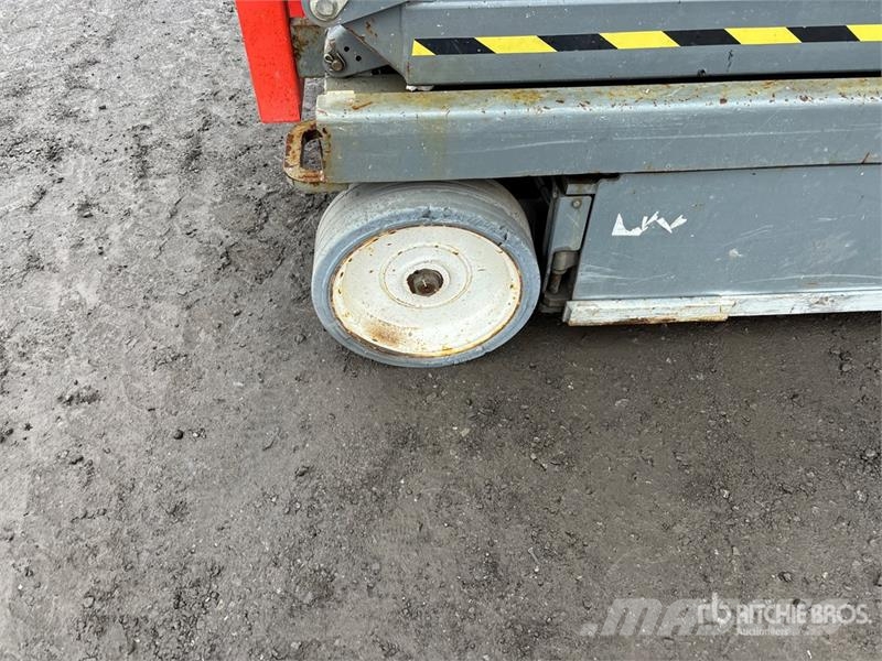 SkyJack SJIII4740 4x4 Electric Scissor Lift Šķerveida pacēlāji
