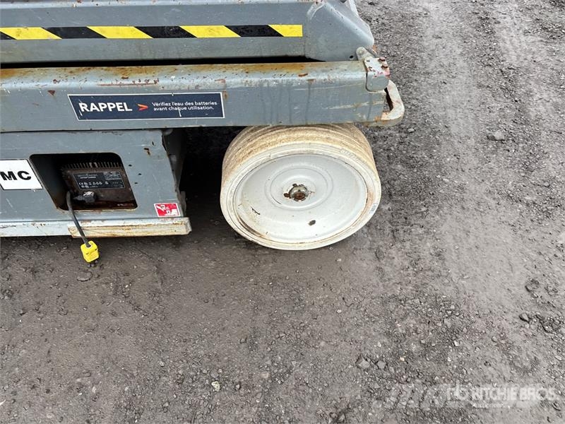 SkyJack SJIII4740 4x4 Electric Scissor Lift Šķerveida pacēlāji