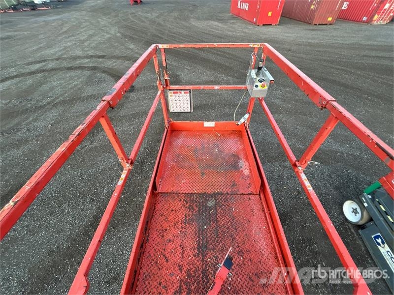SkyJack SJIII4740 Electric Scissor Lift Saxliftar