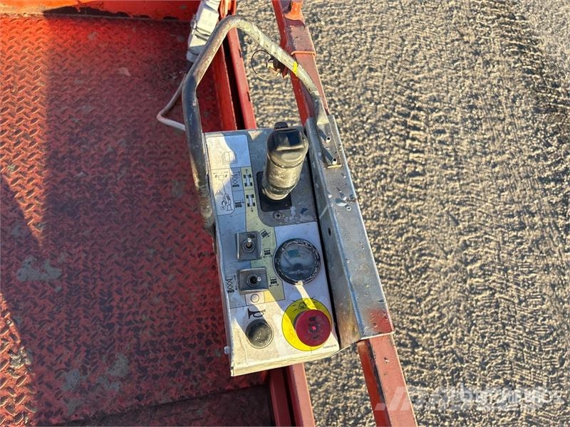 SkyJack SJIII4740 Electric Scissor Lift رافعات مقصية الشكل
