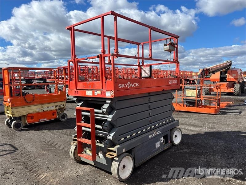 SkyJack SJIII4740 Electric Scissor Lift رافعات مقصية الشكل