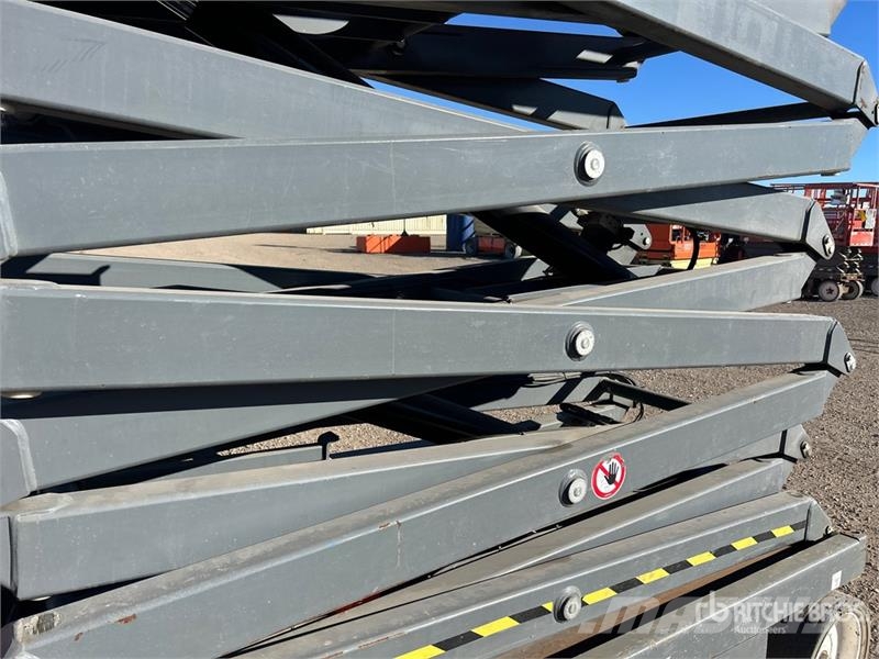 SkyJack SJIII4740 Electric Scissor Lift Підйомники-ножиці