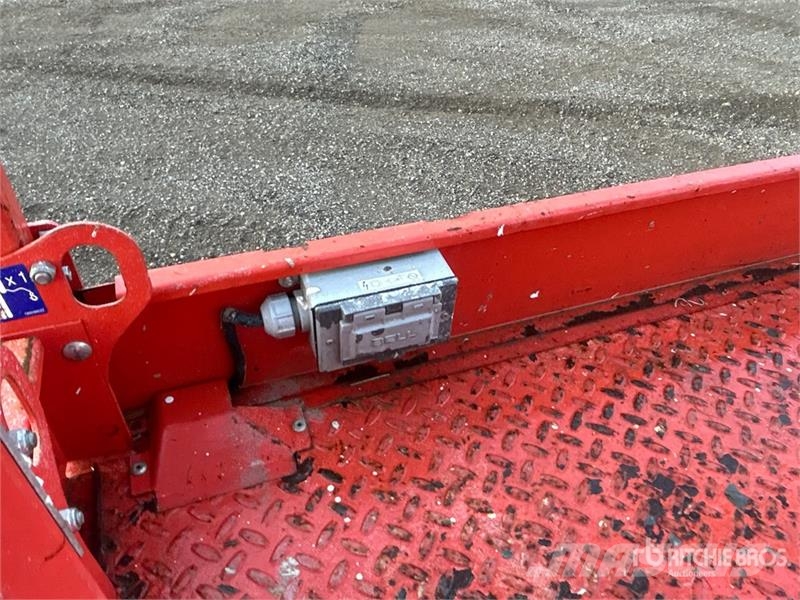 SkyJack SJIII4740 Electric Scissor Lift Saxliftar