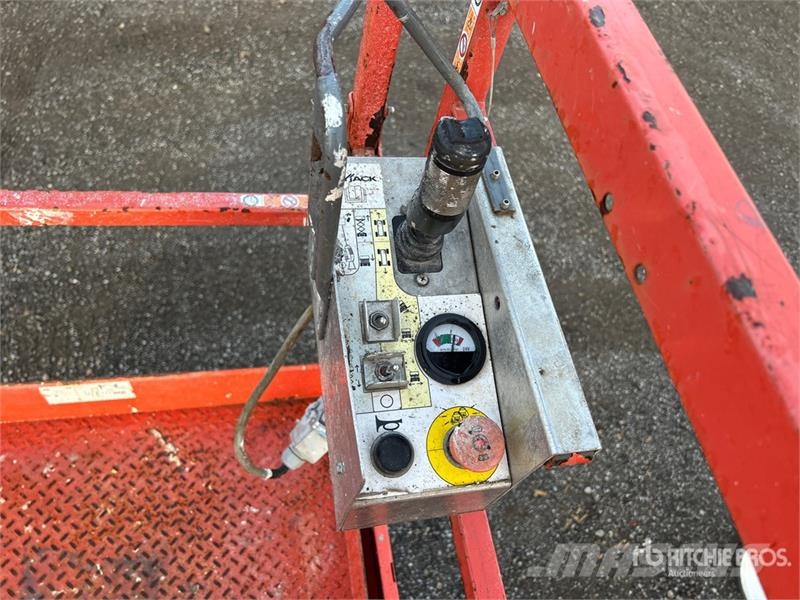 SkyJack SJIII4740 Electric Scissor Lift Saxliftar