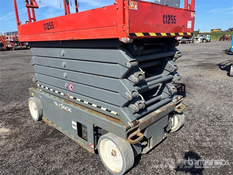 SkyJack SJIII4740 Electric Scissor Lift Scissor lifts