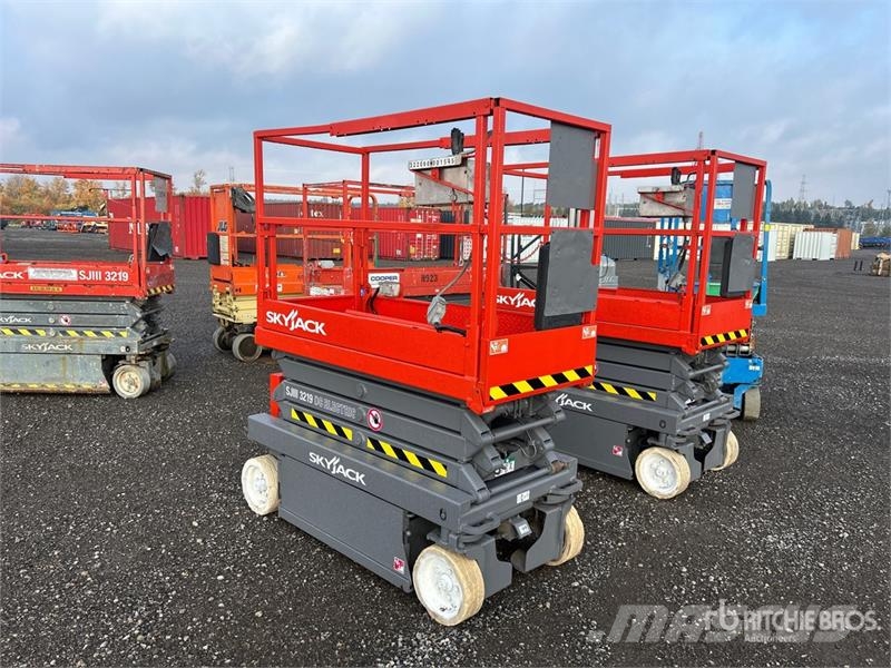 SkyJack SJlll3219 Electric Scissor Lift Škaraste platforme
